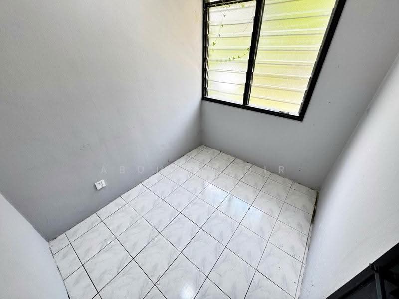 2-storey Terraced House for Sale in Taman Dahlia (Sepang) - Abdul Qadir - PropertyGuru.com.my