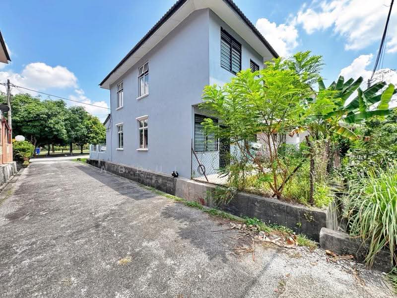 2-storey Terraced House for Sale in Taman Dahlia (Sepang) - Abdul Qadir - PropertyGuru.com.my