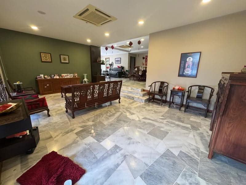 Rumah Teres 2-Tingkat untuk Dijual di Bandar Sungai Long (Selangor) - Haley Chern - Living Room - PropertyGuru.com.my