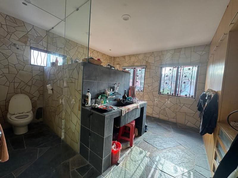 Rumah Teres 2-Tingkat untuk Dijual di Bandar Sungai Long (Selangor) - Haley Chern - Bathroom - PropertyGuru.com.my