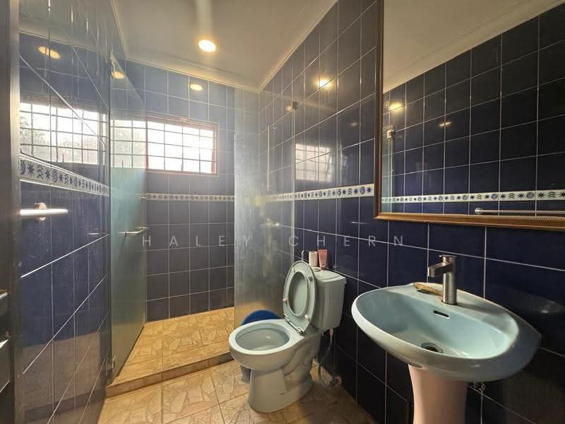 Rumah Teres 2-Tingkat untuk Dijual di Bandar Sungai Long (Selangor) - Haley Chern - Bathroom - PropertyGuru.com.my