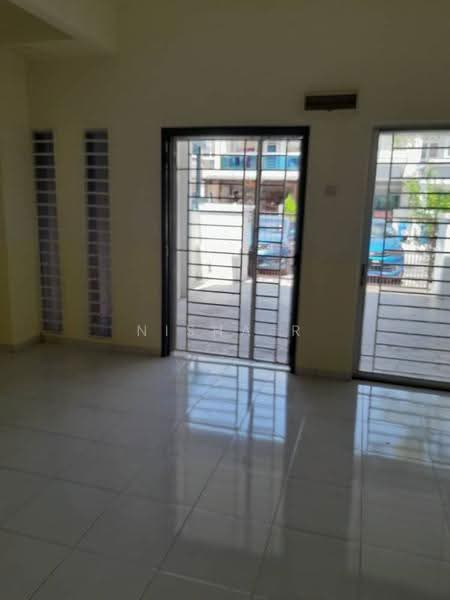 2-storey Terraced House for Sale in Seksyen 33 (Shah Alam) - Nisha R - Interior - PropertyGuru.com.my