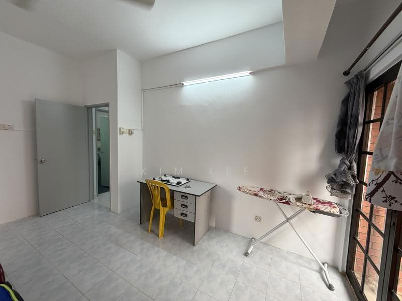 Kondominium untuk Dijual di Cypress Condominium - Kim Lee - Interior - PropertyGuru.com.my