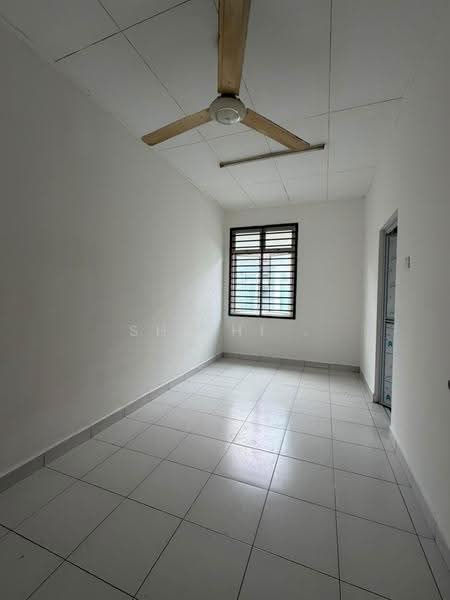 2-storey Terraced House for Sale in Taman Scientex Senai (Senai) - Shishi . - Interior - PropertyGuru.com.my
