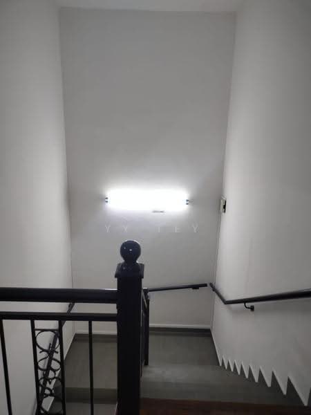 2-storey Terraced House for Rent in Taman Molek (Johor Bahru) - YY Tey - Corridor - PropertyGuru.com.my