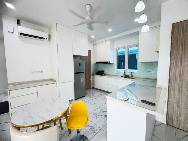 Kondominium untuk Disewa di QuayWest Residence - Jerry Tan - Kitchen - PropertyGuru.com.my