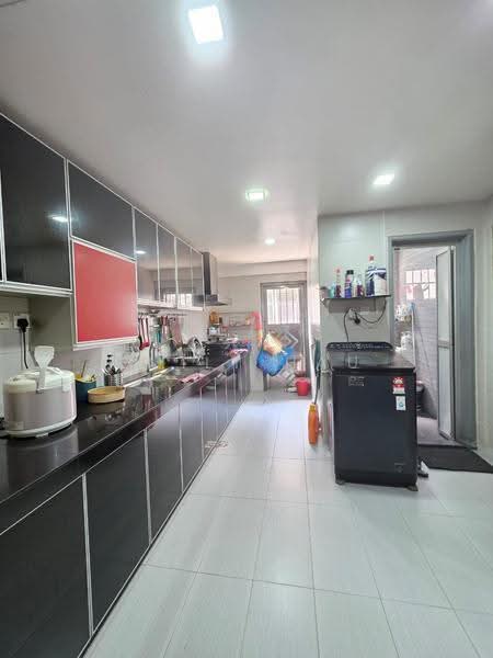 Rumah Teres 2-Tingkat untuk Dijual di Taman Setia Indah (Tebrau) - Emily Hau - Kitchen - PropertyGuru.com.my