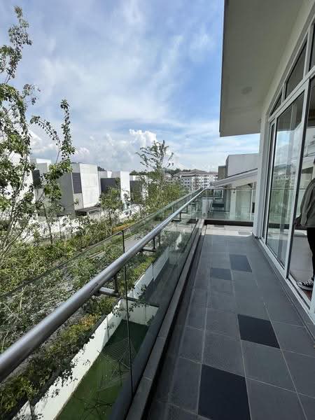 Rumah Berkembar untuk Dijual di Taman Melawati (Ulu Kelang) - Zana Zakri - Balcony - PropertyGuru.com.my