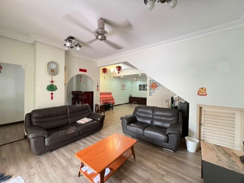 Rumah Teres 2-Tingkat untuk Dijual di Bandar Sri Damansara (Selangor) - Kim Meng Lew - Living Room - PropertyGuru.com.my