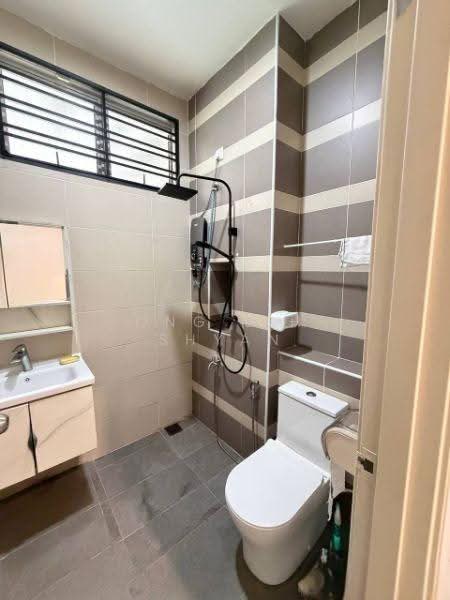 2-storey Terraced House for Sale in Taman Dato' Chellam (Ulu Tiram) - Ong Lih Shyan - Bathroom - PropertyGuru.com.my