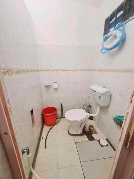 Rumah Teres 2-Tingkat untuk Dijual di Plentong (Johor) - Arzaim Barimin - Bathroom - PropertyGuru.com.my