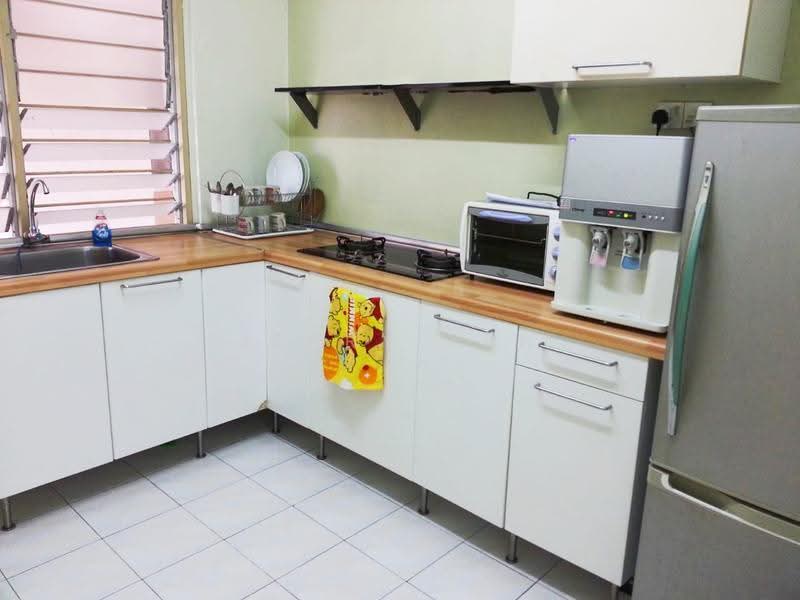 Apartment for Rent at Taman Pekaka Block 31 - Jerry Tan - Kitchen - PropertyGuru.com.my
