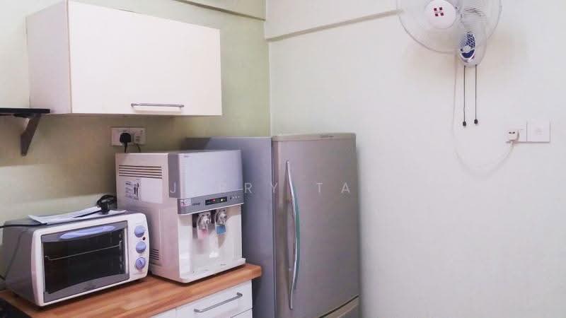 Apartment for Rent at Taman Pekaka Block 31 - Jerry Tan - Kitchen - PropertyGuru.com.my
