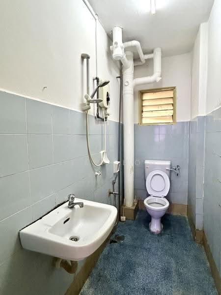 Pangsapuri untuk Dijual di Vista Lavender - Jean Low - Bathroom 2 - PropertyGuru.com.my