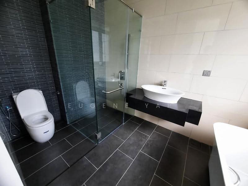 Bungalow House for Sale in Seri Kembangan (Selangor) - Eugene Yap - Bathroom - PropertyGuru.com.my