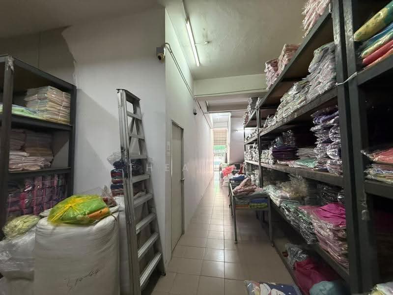 Kedai untuk Disewa di Taman Molek (Johor Bahru) - Thea Lai - Interior - PropertyGuru.com.my