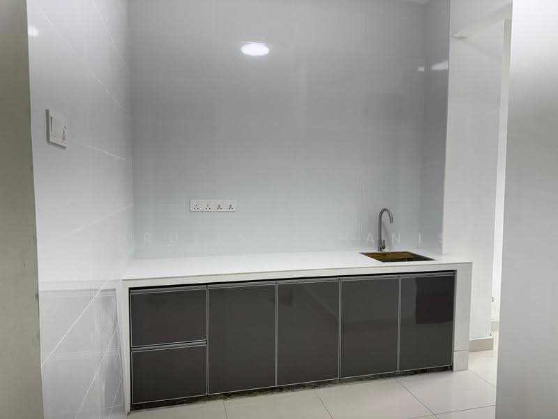 Rumah Flat untuk Dijual di Taman Batu Bukit - NURULISMA HANIS - Kitchen - PropertyGuru.com.my