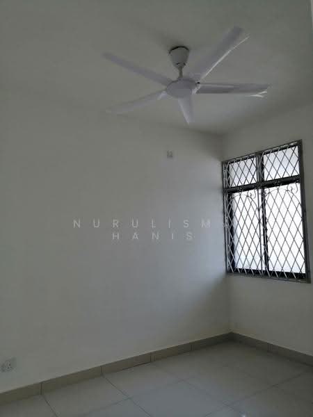 Rumah Flat untuk Dijual di Taman Batu Bukit - NURULISMA HANIS - Interior - PropertyGuru.com.my