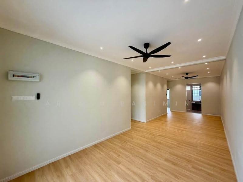 Rumah Teres untuk Dijual di Skudai (Johor) - Arzaim Barimin - Living Room - PropertyGuru.com.my