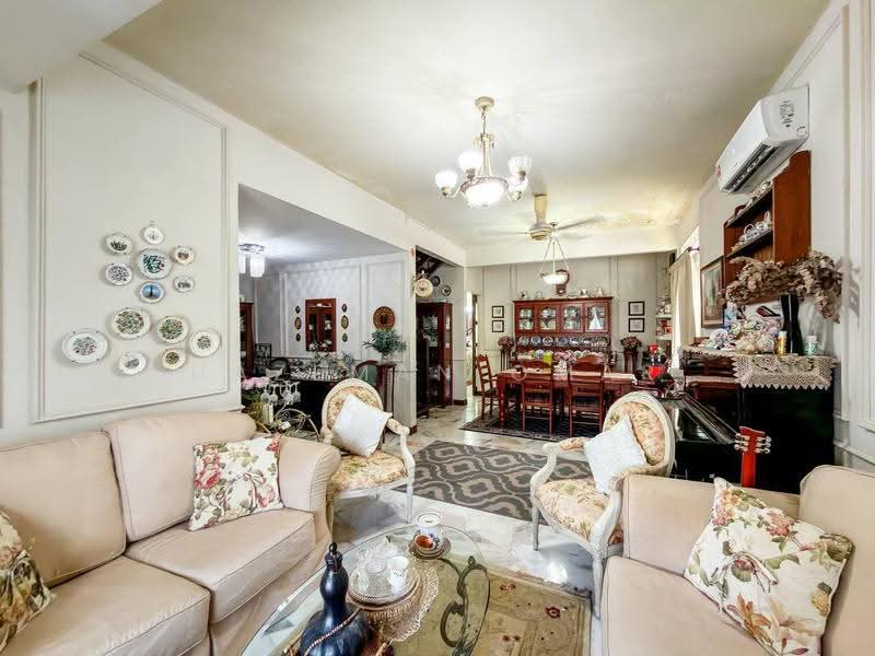 Rumah Teres 2-Tingkat untuk Dijual di Usj 1 (Subang Jaya) - Hazeman Omar - Living Room - PropertyGuru.com.my