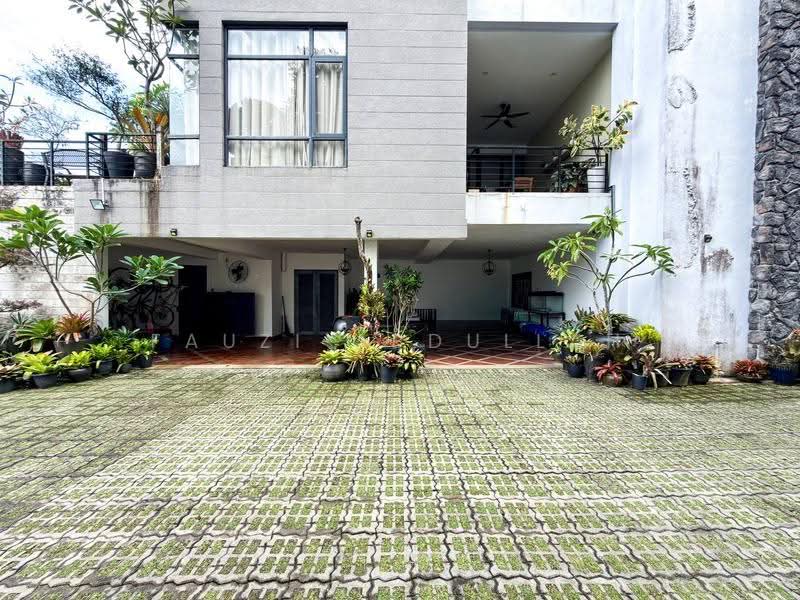 Bungalow House for Sale in Alam Damai (Cheras) - Fauzi Abdullah - Exterior - PropertyGuru.com.my