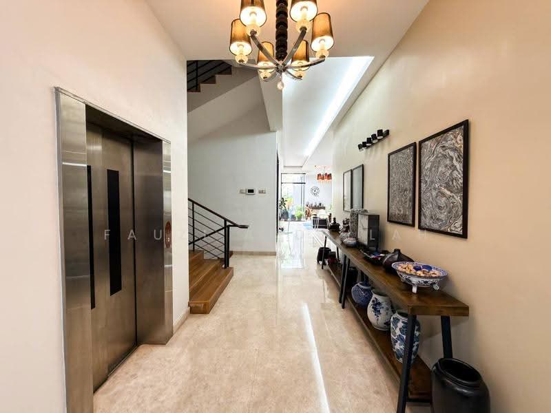 Bungalow House for Sale in Alam Damai (Cheras) - Fauzi Abdullah - Corridor - PropertyGuru.com.my