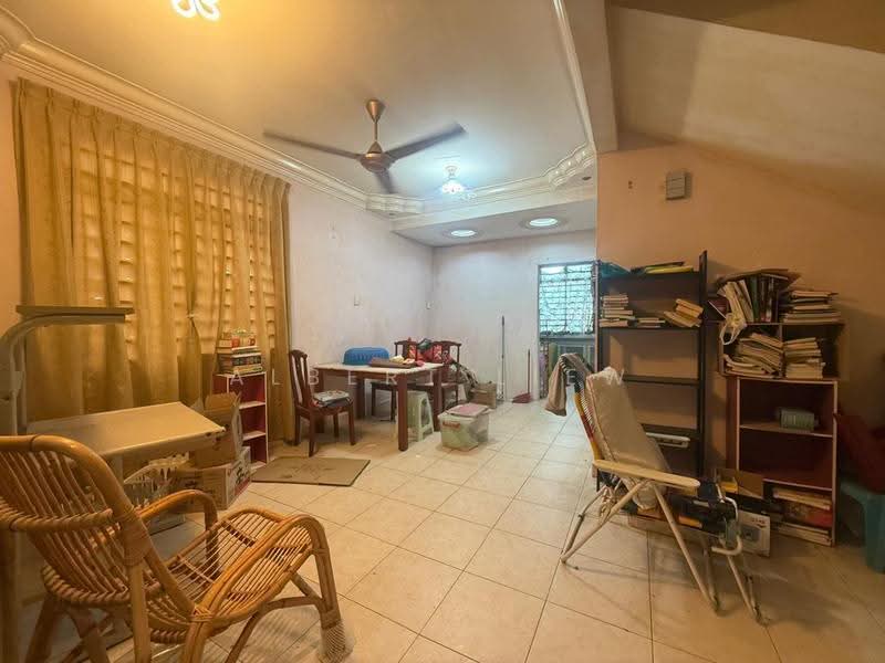 2-storey Terraced House for Sale in Grisek (Johor) - Albert Liew - Living Room - PropertyGuru.com.my