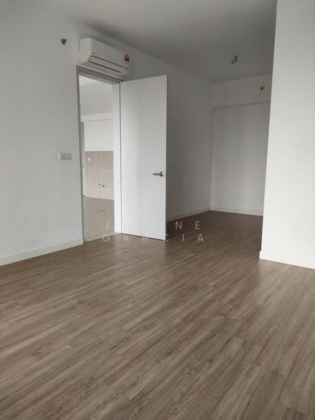 Kediaman Servis untuk Dijual di The Pulse Residence - Elaine Garcia - Interior - PropertyGuru.com.my