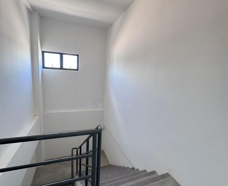 Factory for Rent in NCT Smart Industrial Park (Sepang) - CH Ng - Interior - PropertyGuru.com.my