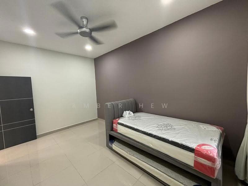 Rumah Berkembar untuk Dijual di Taman Desa (Kulai) - Amber Hew - Bedroom - PropertyGuru.com.my
