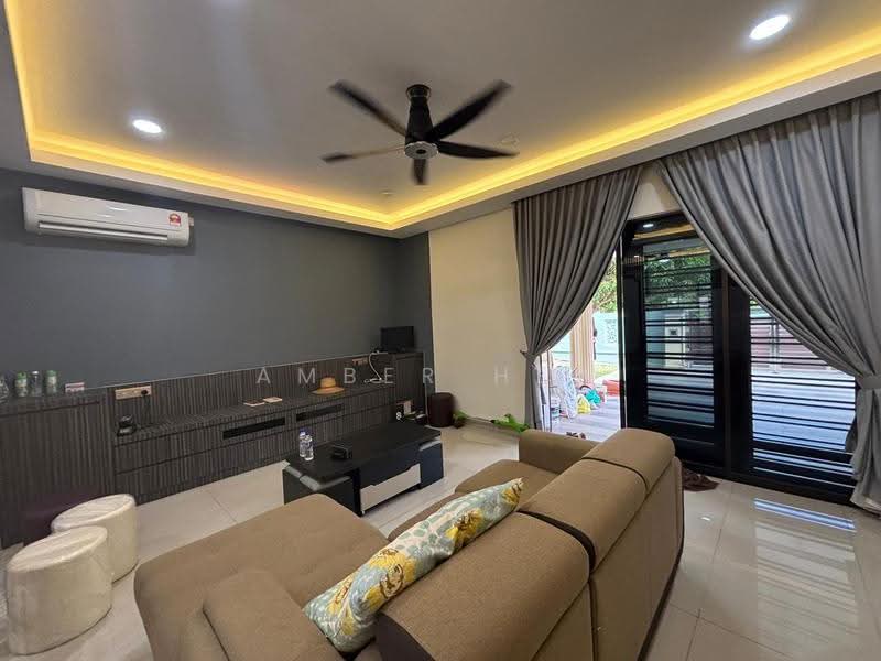 Rumah Berkembar untuk Dijual di Taman Desa (Kulai) - Amber Hew - Living Room - PropertyGuru.com.my