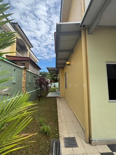 Rumah Berkembar untuk Dijual di Taman Desa (Kulai) - Amber Hew - Exterior - PropertyGuru.com.my
