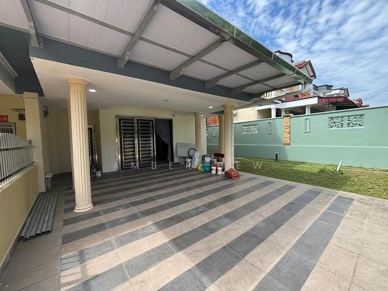 Rumah Berkembar untuk Dijual di Taman Desa (Kulai) - Amber Hew - Exterior - PropertyGuru.com.my