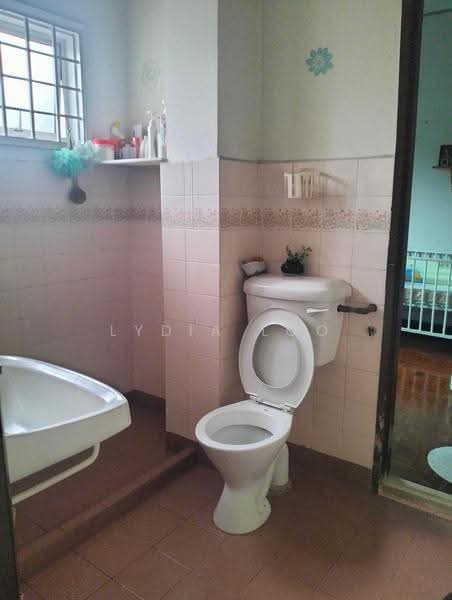 Rumah Berkembar untuk Dijual di SS14 (Subang Jaya) - Lydia Loo - Bathroom - PropertyGuru.com.my