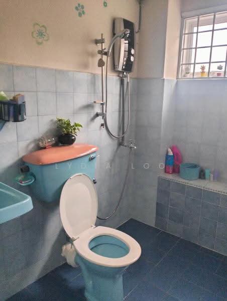 Rumah Berkembar untuk Dijual di SS14 (Subang Jaya) - Lydia Loo - Bathroom - PropertyGuru.com.my