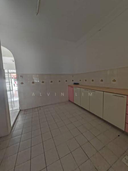 Rumah Teres 1-Tingkat untuk Disewa di Bandar Putra Kulai (Kulai) - Alvin Lim - Kitchen - PropertyGuru.com.my