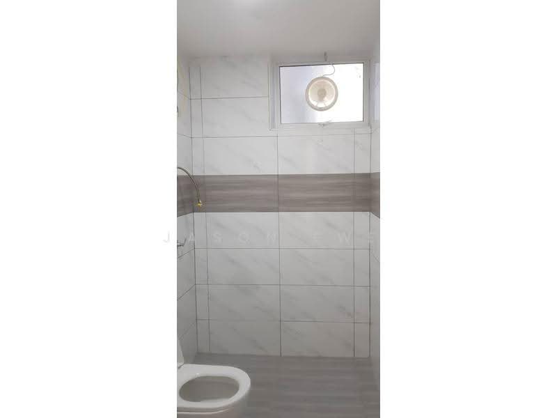 Pangsapuri untuk Dijual di Vista Bukit Dumbar - Jason Ewe - Bathroom - PropertyGuru.com.my