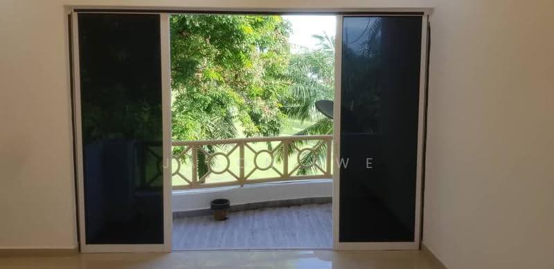 Pangsapuri untuk Dijual di Vista Bukit Dumbar - Jason Ewe - Balcony - PropertyGuru.com.my