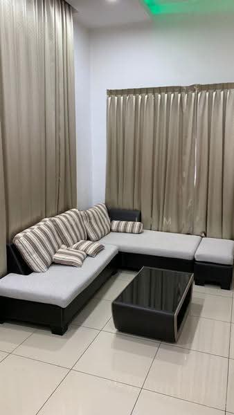 Rumah Teres 1-Tingkat untuk Disewa di Tebrau (Johor) - John Lim - Living Room - PropertyGuru.com.my