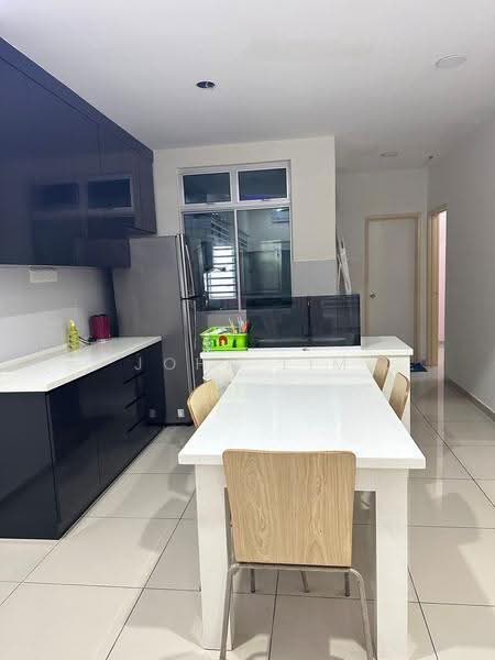 Rumah Teres 1-Tingkat untuk Disewa di Tebrau (Johor) - John Lim - Kitchen - PropertyGuru.com.my