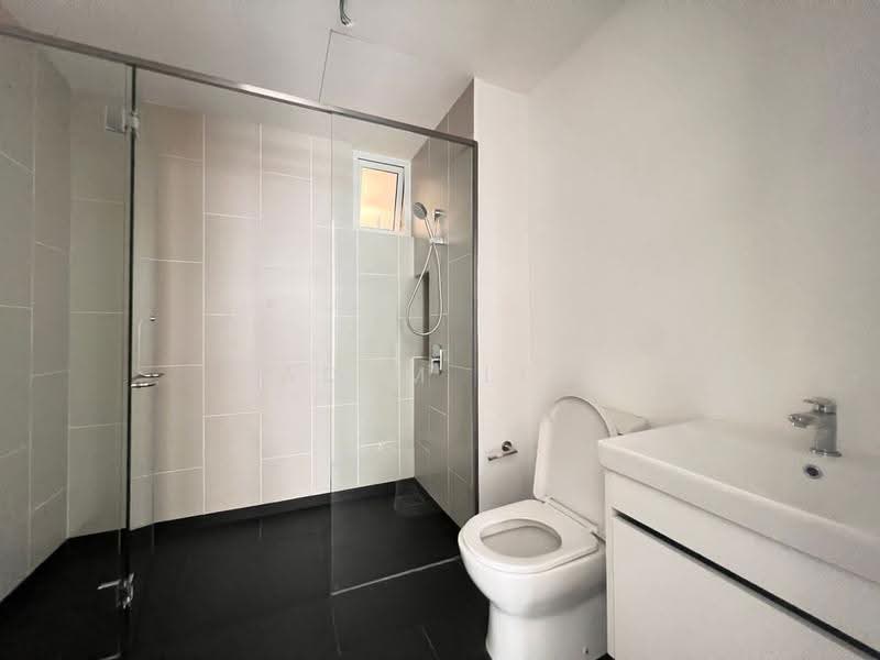 Service Residence for Sale at UNA Serviced Apartment - Adam Lee - Bathroom - PropertyGuru.com.my