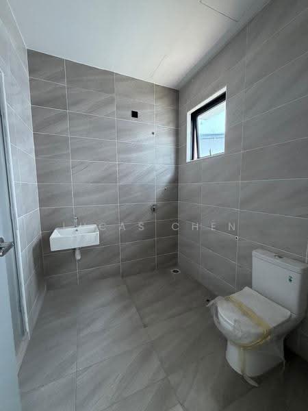 Rumah Berkembar untuk Dijual di New Pasir Puteh (Ipoh) - Lucas Chen - Bathroom - PropertyGuru.com.my