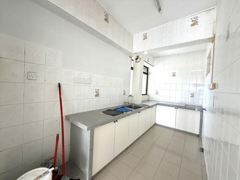 Kondominium untuk Dijual di Halaman Pulau Tikus - Jeff Tan - Kitchen - PropertyGuru.com.my