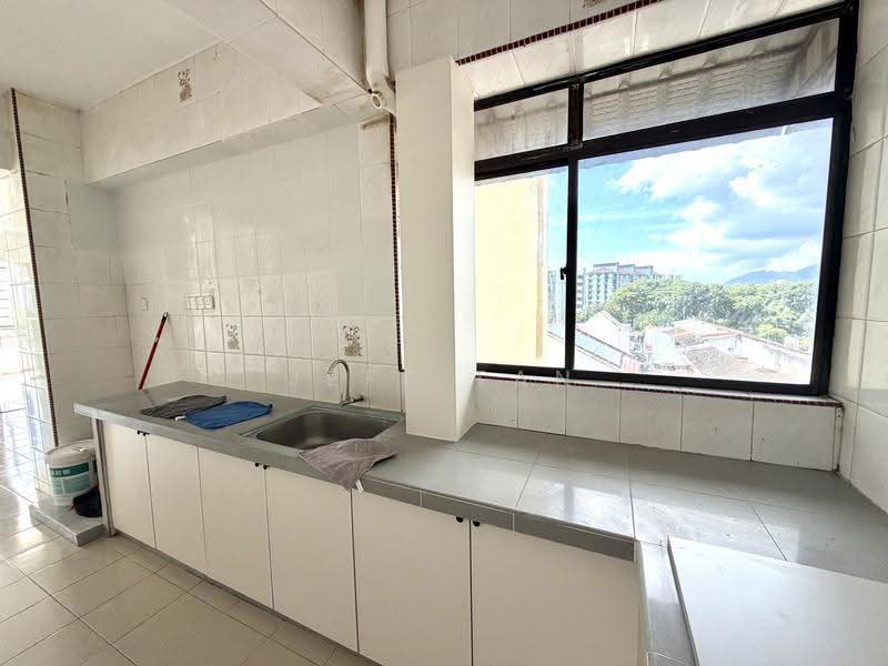 Kondominium untuk Dijual di Halaman Pulau Tikus - Jeff Tan - Kitchen - PropertyGuru.com.my
