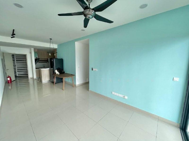 Condominium for Sale at Skyvilla @ D'Island - Zulhilmi Zakaria - Living Room - PropertyGuru.com.my