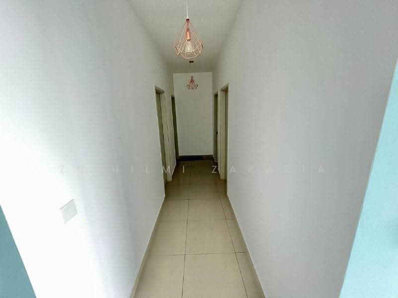 Condominium for Sale at Skyvilla @ D'Island - Zulhilmi Zakaria - Corridor - PropertyGuru.com.my