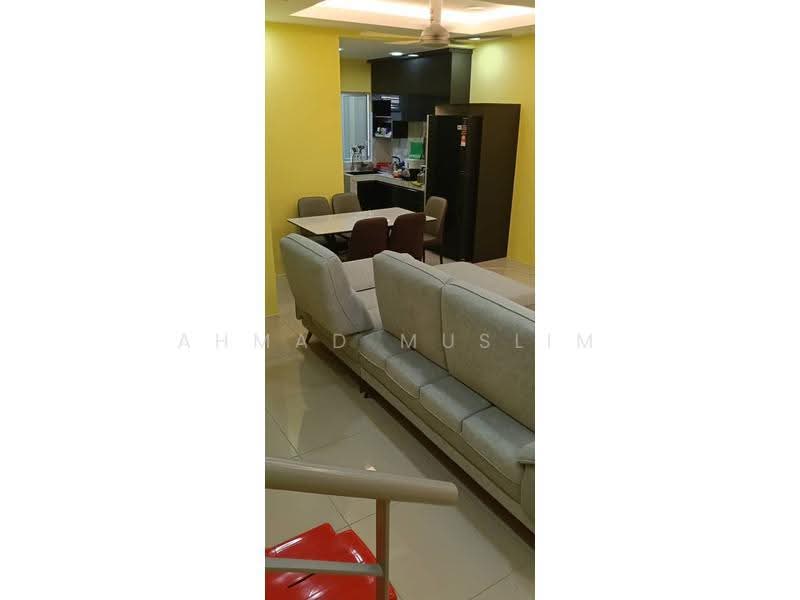 Rumah Teres untuk Disewa di Banting (Selangor) - Ahmad Muslim - Living Room - PropertyGuru.com.my