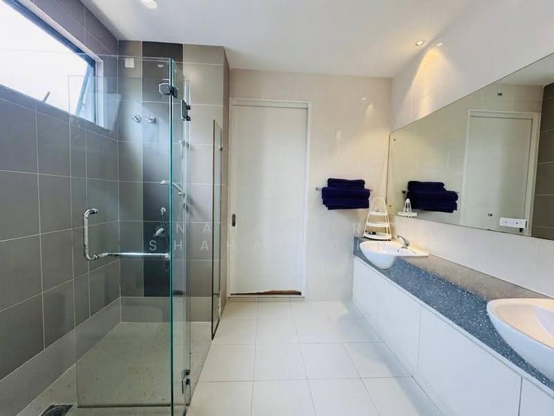 Semi-Detached House for Sale in Denai Alam (Shah Alam) - Nahathir Shahabudin - Bathroom - PropertyGuru.com.my
