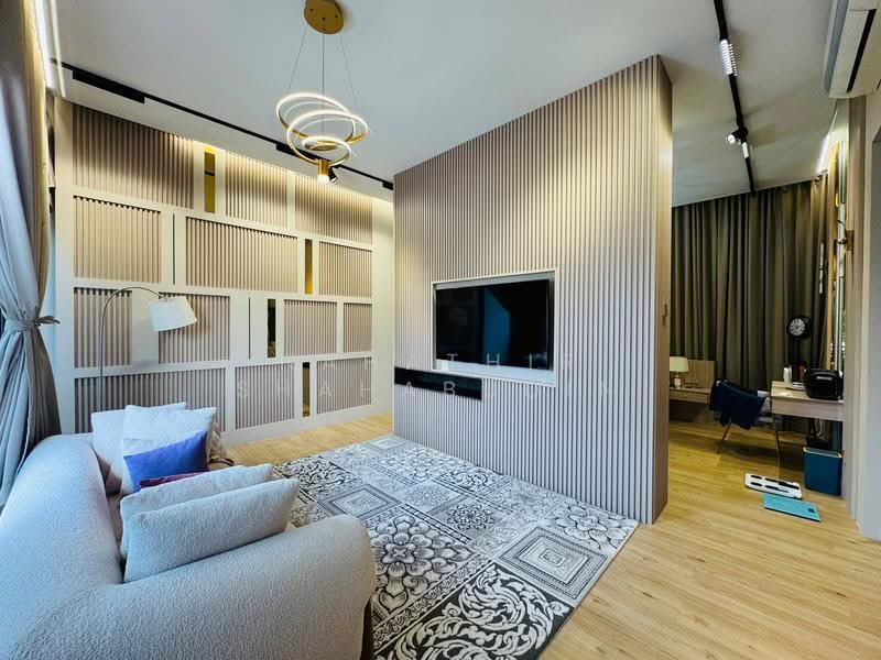 Semi-Detached House for Sale in Denai Alam (Shah Alam) - Nahathir Shahabudin - Living Room - PropertyGuru.com.my
