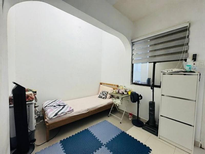 Semi-Detached House for Sale in Denai Alam (Shah Alam) - Nahathir Shahabudin - Bedroom - PropertyGuru.com.my